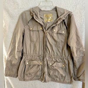 Michael Kors tan light rain jacket with gold accents - Fits XS - M